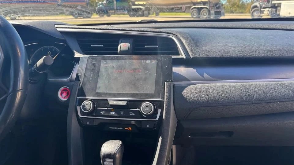 2018 Honda Civic 10th Gen - Image 3 of 7