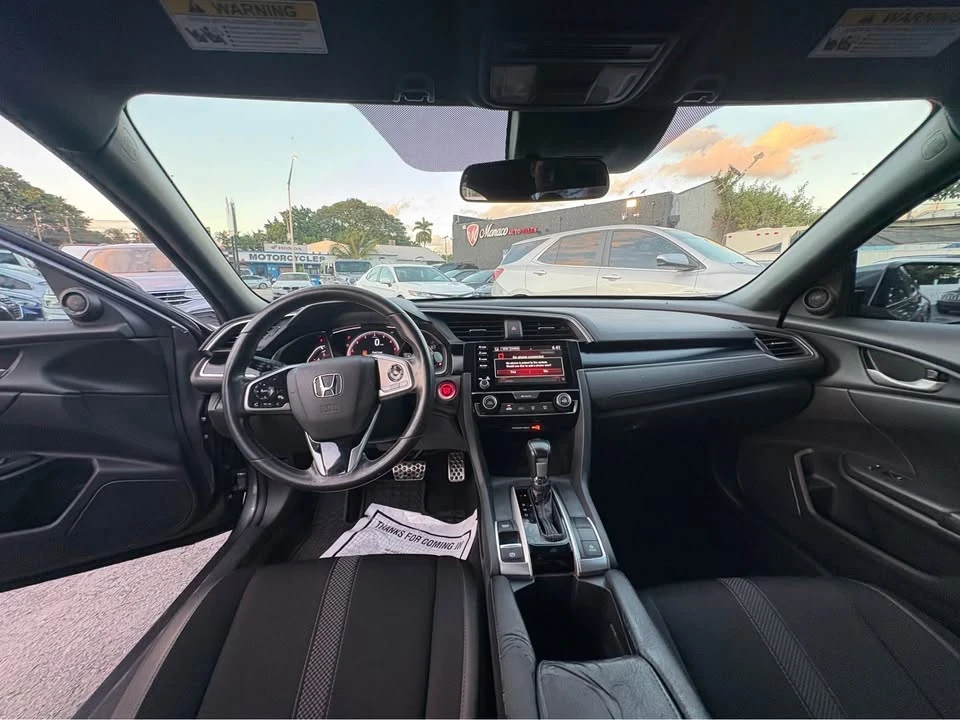 2018 Honda Civic 10th Gen - Image 10 of 15