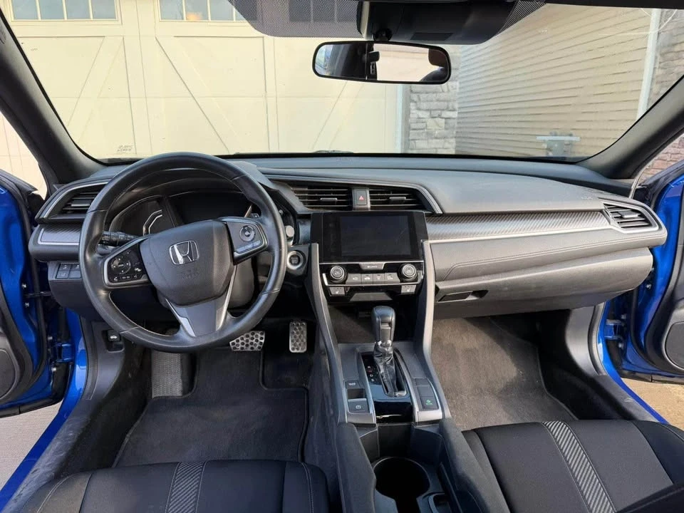 2018 Honda Civic 10th Gen - Image 9 of 13