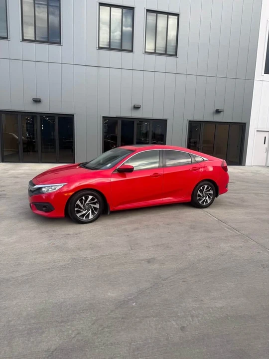 2018 Honda Civic 10th Gen - Image 2 of 7
