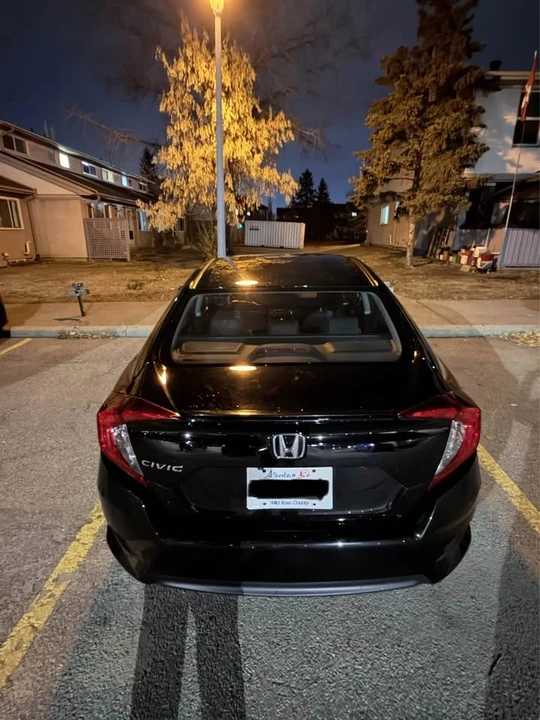 2018 Honda Civic 10th Gen - Image 2 of 14