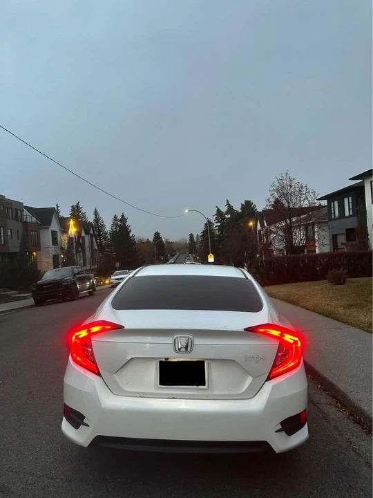 2018 Honda Civic 10th Gen - Image 4 of 7