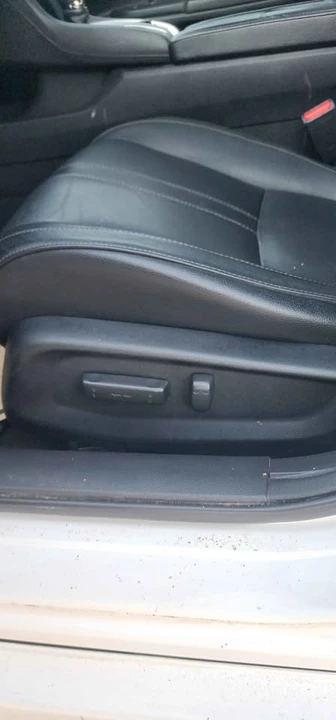 2018 Honda Civic 10th Gen - Image 9 of 11