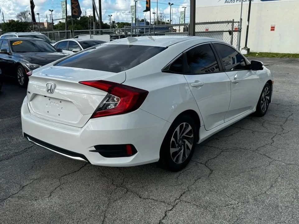 2018 Honda Civic 10th Gen - Image 3 of 15