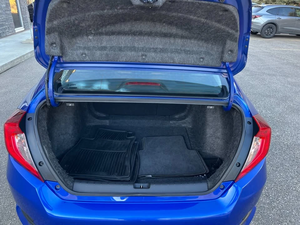 2018 Honda Civic 10th Gen - Image 10 of 20