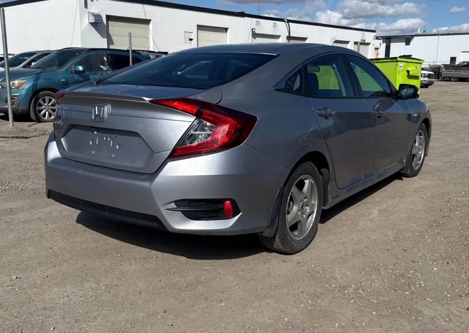 2018 Honda Civic 10th Gen - Image 3 of 5