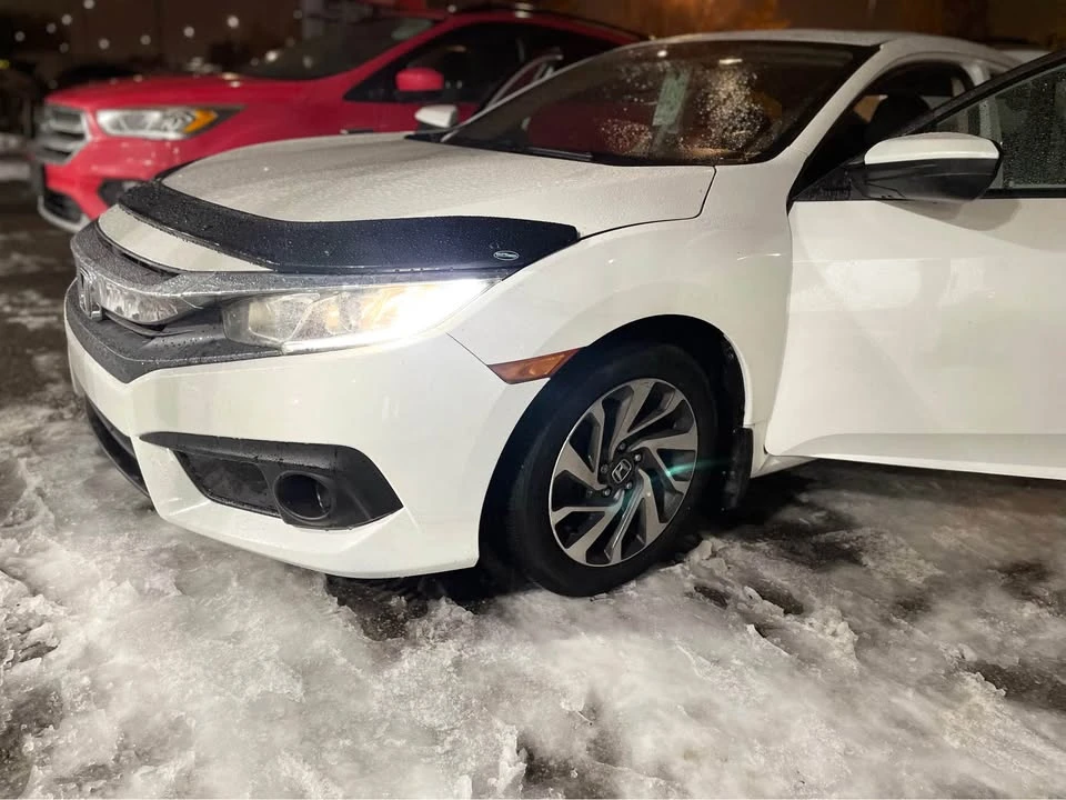 2018 Honda Civic 10th Gen - Image 7 of 10