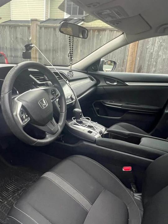 2018 Honda Civic 10th Gen - Image 4 of 7