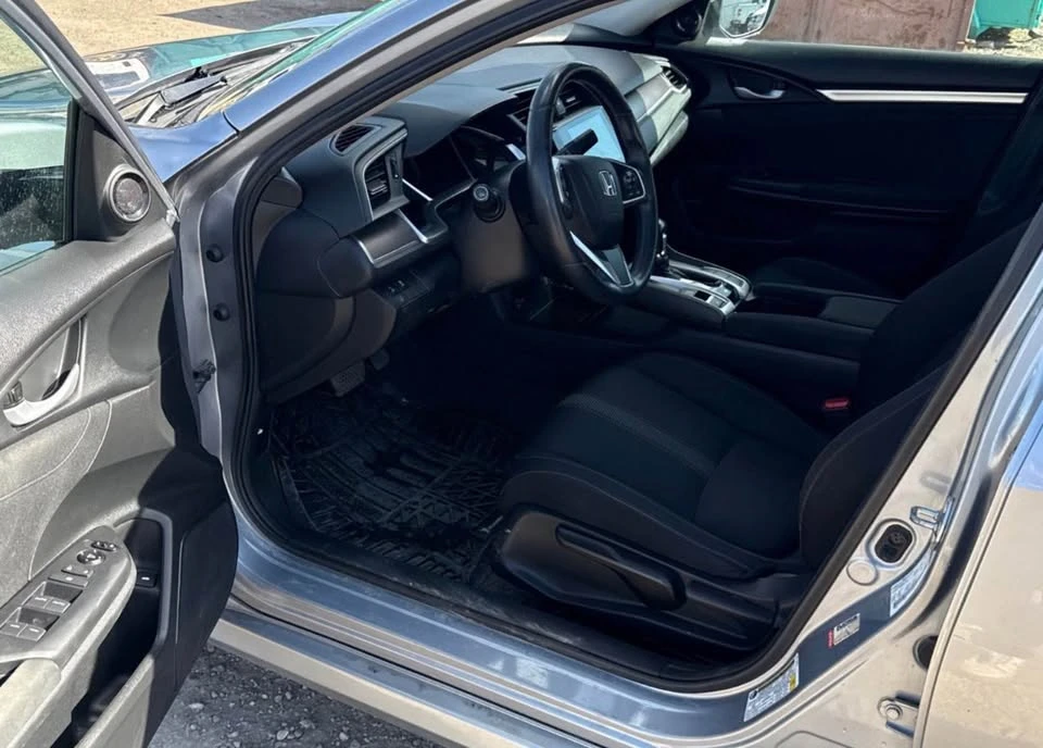 2018 Honda Civic 10th Gen - Image 5 of 5