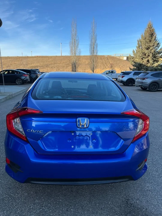 2018 Honda Civic 10th Gen - Image 8 of 20