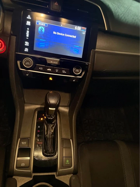 2018 Honda Civic 10th Gen - Image 3 of 10