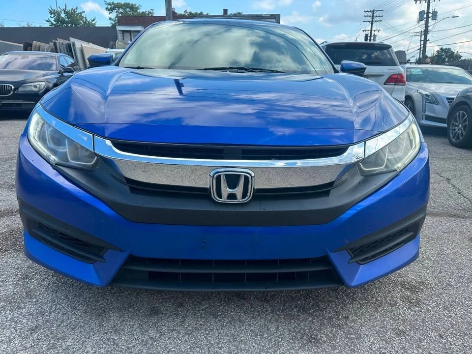 2018 Honda Civic 10th Gen - Image 6 of 14