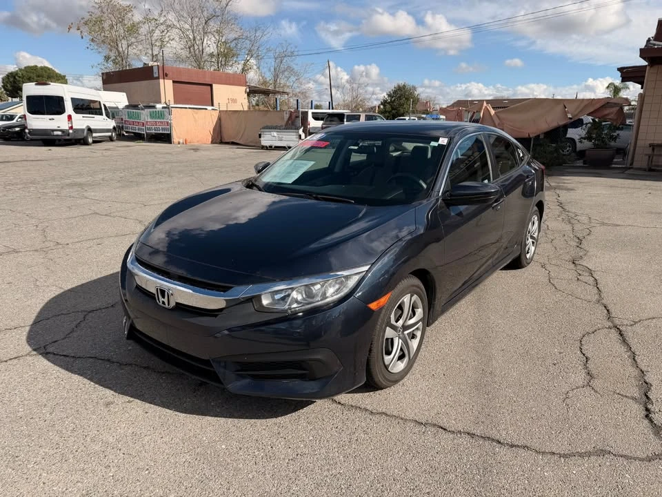 2018 Honda Civic 10th Gen - Image 3 of 9