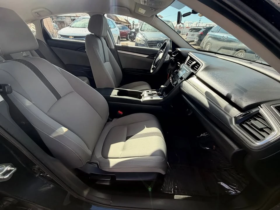 2018 Honda Civic 10th Gen - Image 7 of 9