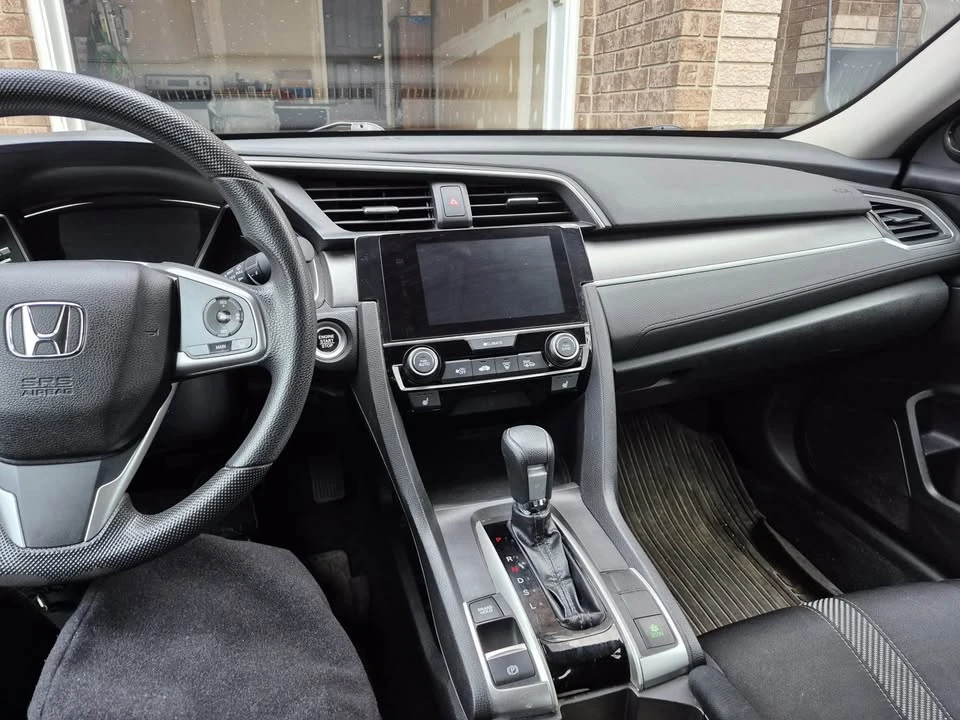 2018 Honda Civic 10th Gen - Image 8 of 12