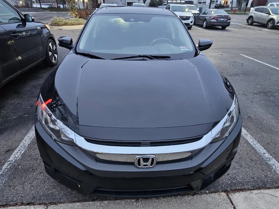 2018 Honda Civic 10th Gen - Image 5 of 9