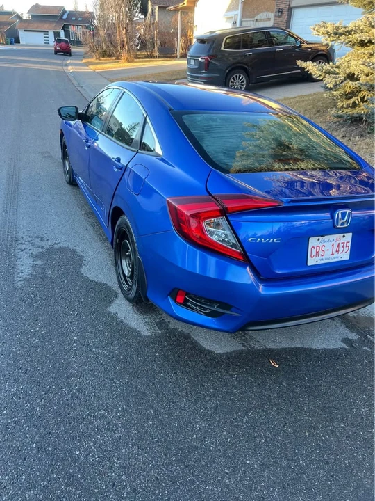 2018 Honda Civic 10th Gen - Image 2 of 8