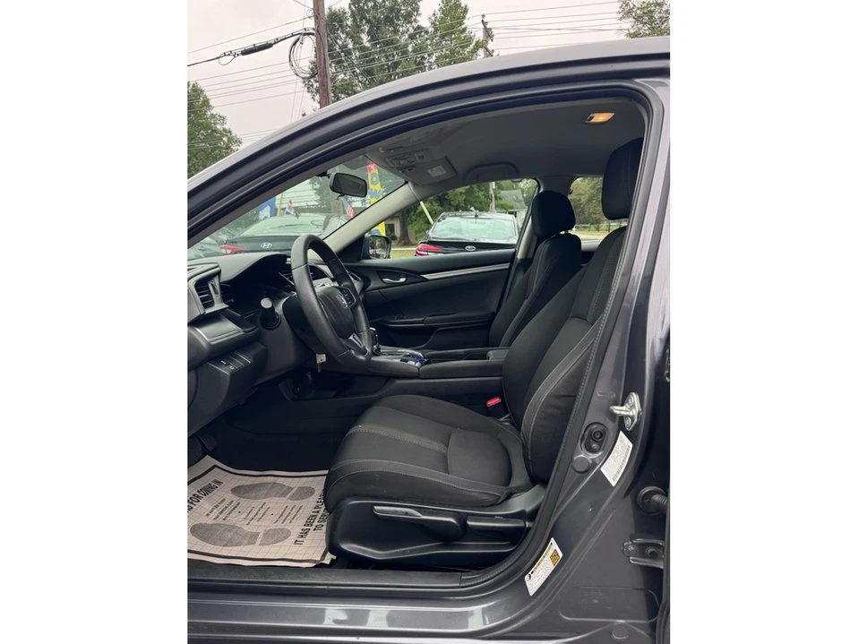 2018 Honda Civic 10th Gen - Image 12 of 19