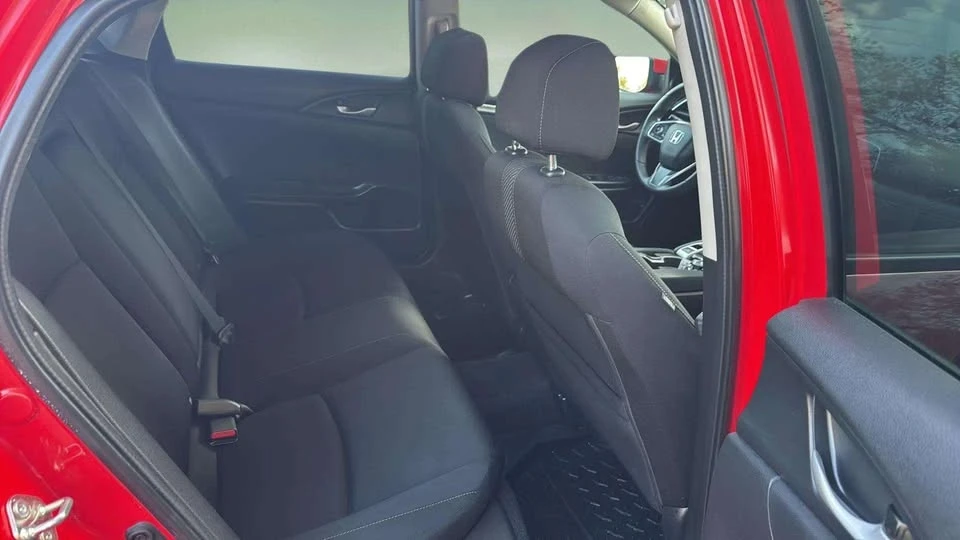 2018 Honda Civic 10th Gen - Image 10 of 16