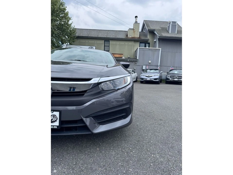 2018 Honda Civic 10th Gen - Image 2 of 19