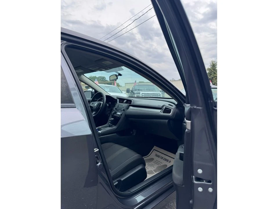 2018 Honda Civic 10th Gen - Image 13 of 19