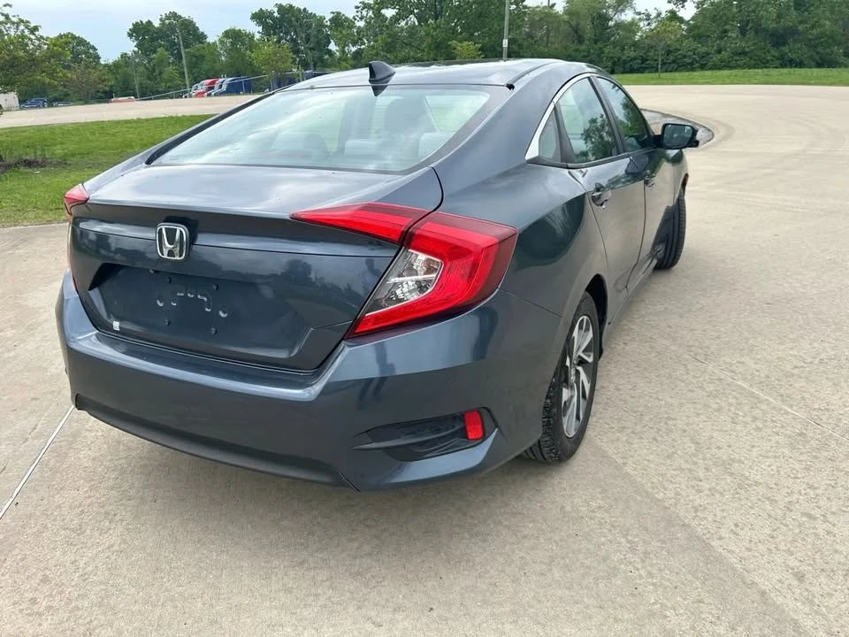 2018 Honda Civic 10th Gen - Image 4 of 8