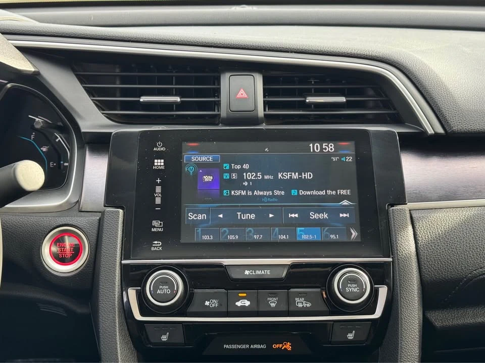 2018 Honda Civic 10th Gen - Image 14 of 17