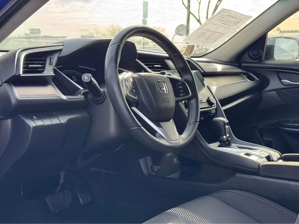 2018 Honda Civic 10th Gen - Image 10 of 17