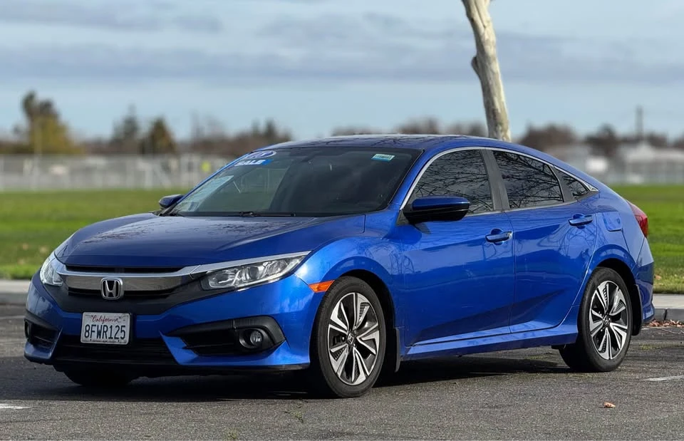 2018 Honda Civic 10th Gen - Image 2 of 17