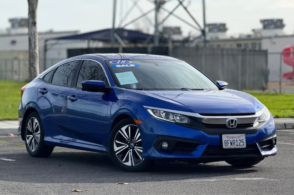 2018 Honda Civic 10th Gen - Image 5 of 17