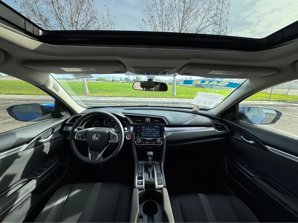 2018 Honda Civic 10th Gen - Image 13 of 17