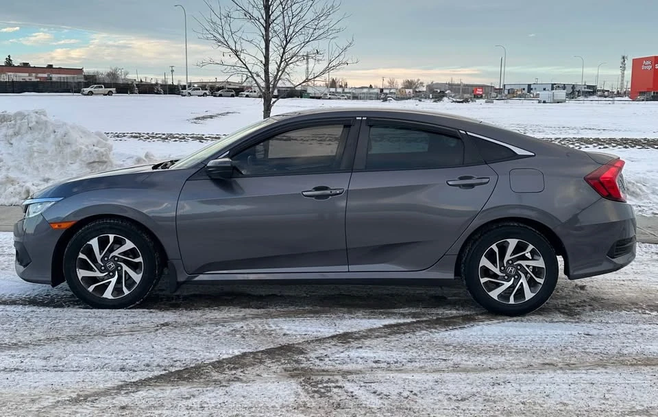 2018 Honda Civic 10th Gen - Image 6 of 13