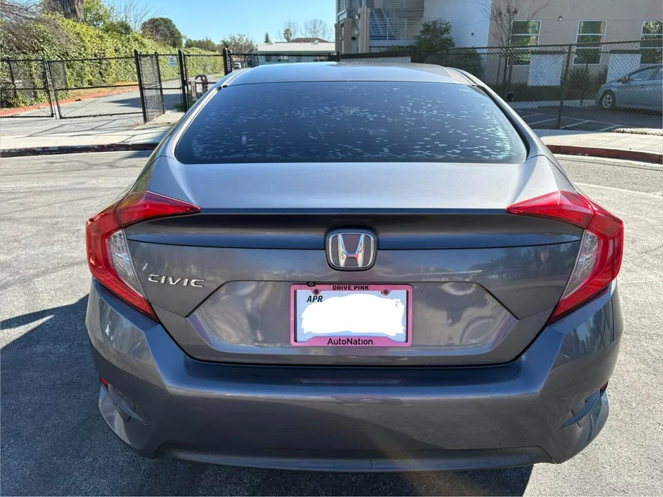 2018 Honda Civic 10th Gen - Image 6 of 12