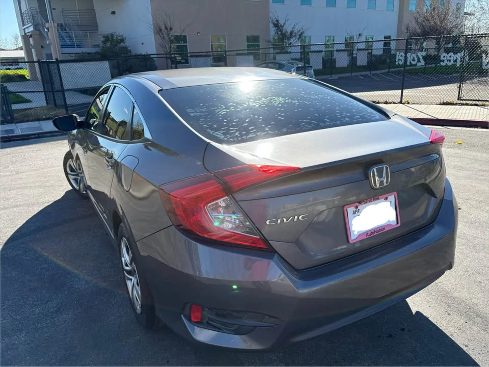 2018 Honda Civic 10th Gen - Image 5 of 12