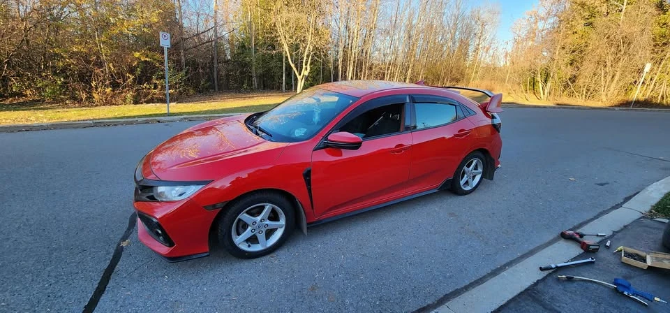 2018 Honda Civic 10th Gen - Image 2 of 11