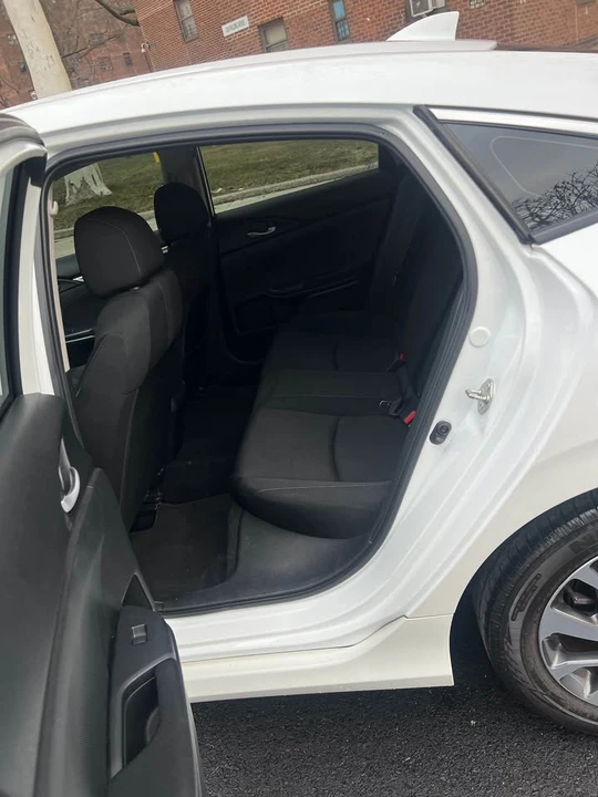 2018 Honda Civic 10th Gen - Image 4 of 16