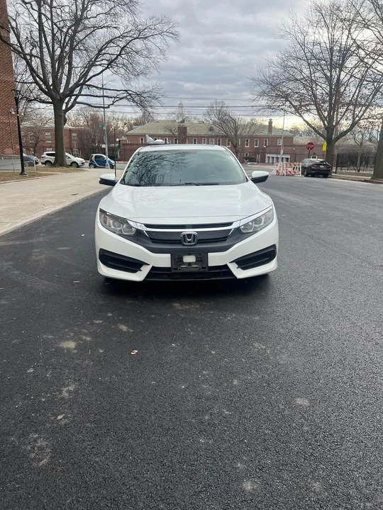 2018 Honda Civic 10th Gen - Image 16 of 16