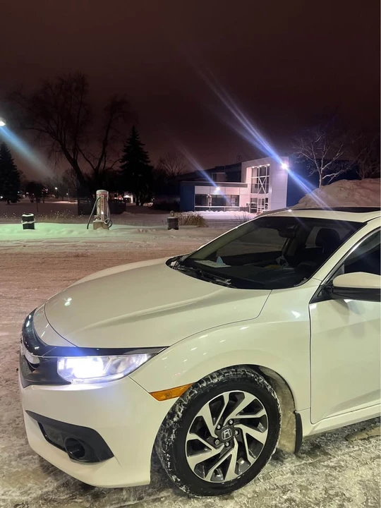 2018 Honda Civic 10th Gen - Image 5 of 6