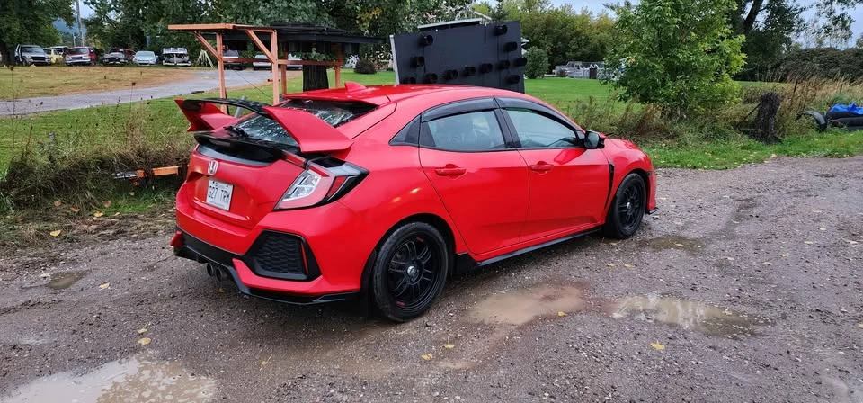 2018 Honda Civic 10th Gen - Image 6 of 11