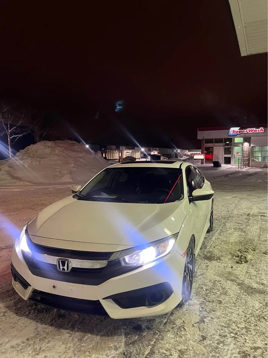 2018 Honda Civic 10th Gen - Image 3 of 6