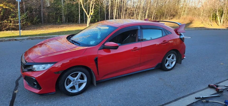 2018 Honda Civic 10th Gen - Image 4 of 11