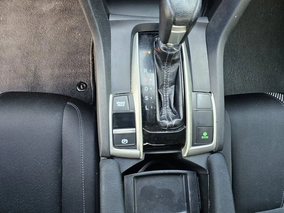 2018 Honda Civic 10th Gen - Image 13 of 16