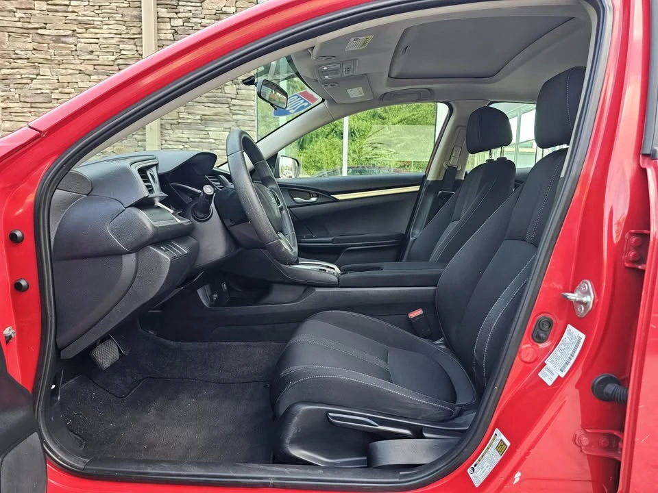 2018 Honda Civic 10th Gen - Image 7 of 16