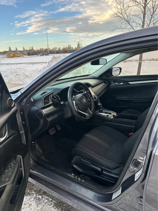 2018 Honda Civic 10th Gen - Image 12 of 13