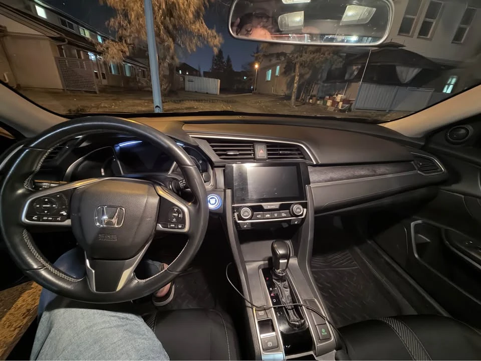 2018 Honda Civic 10th Gen - Image 10 of 14