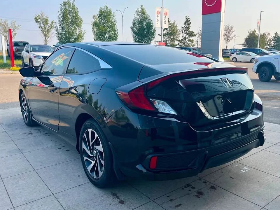 2018 Honda Civic 10th Gen - Image 5 of 12