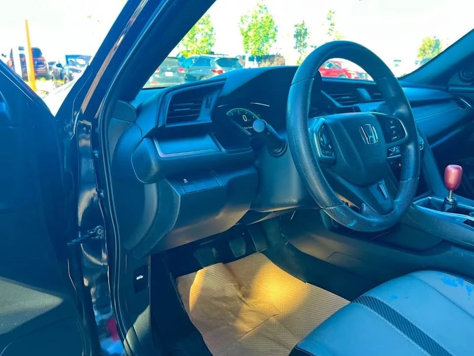 2018 Honda Civic 10th Gen - Image 7 of 12