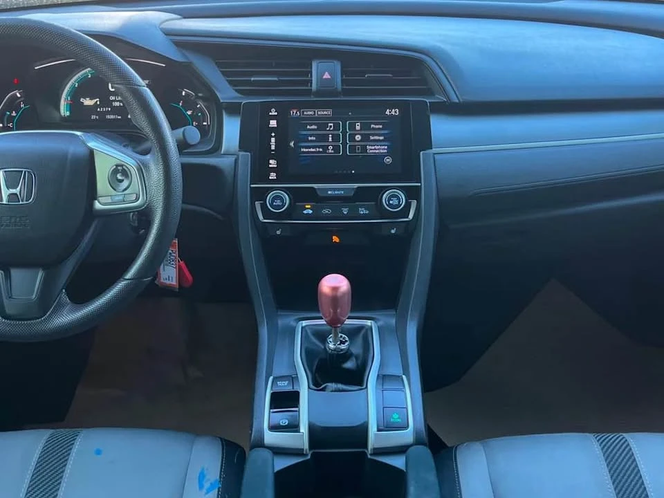 2018 Honda Civic 10th Gen - Image 9 of 12