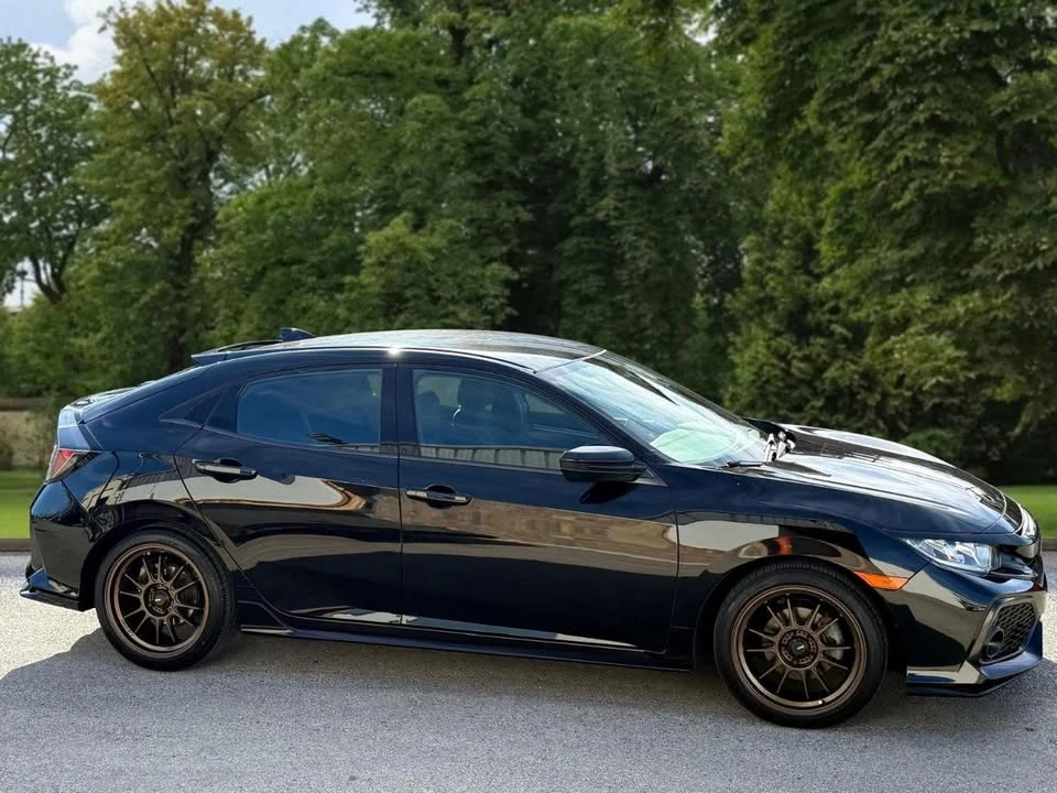 2018 Honda Civic 10th Gen - Image 6 of 18