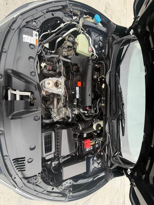 2018 Honda Civic 10th Gen - Image 18 of 19